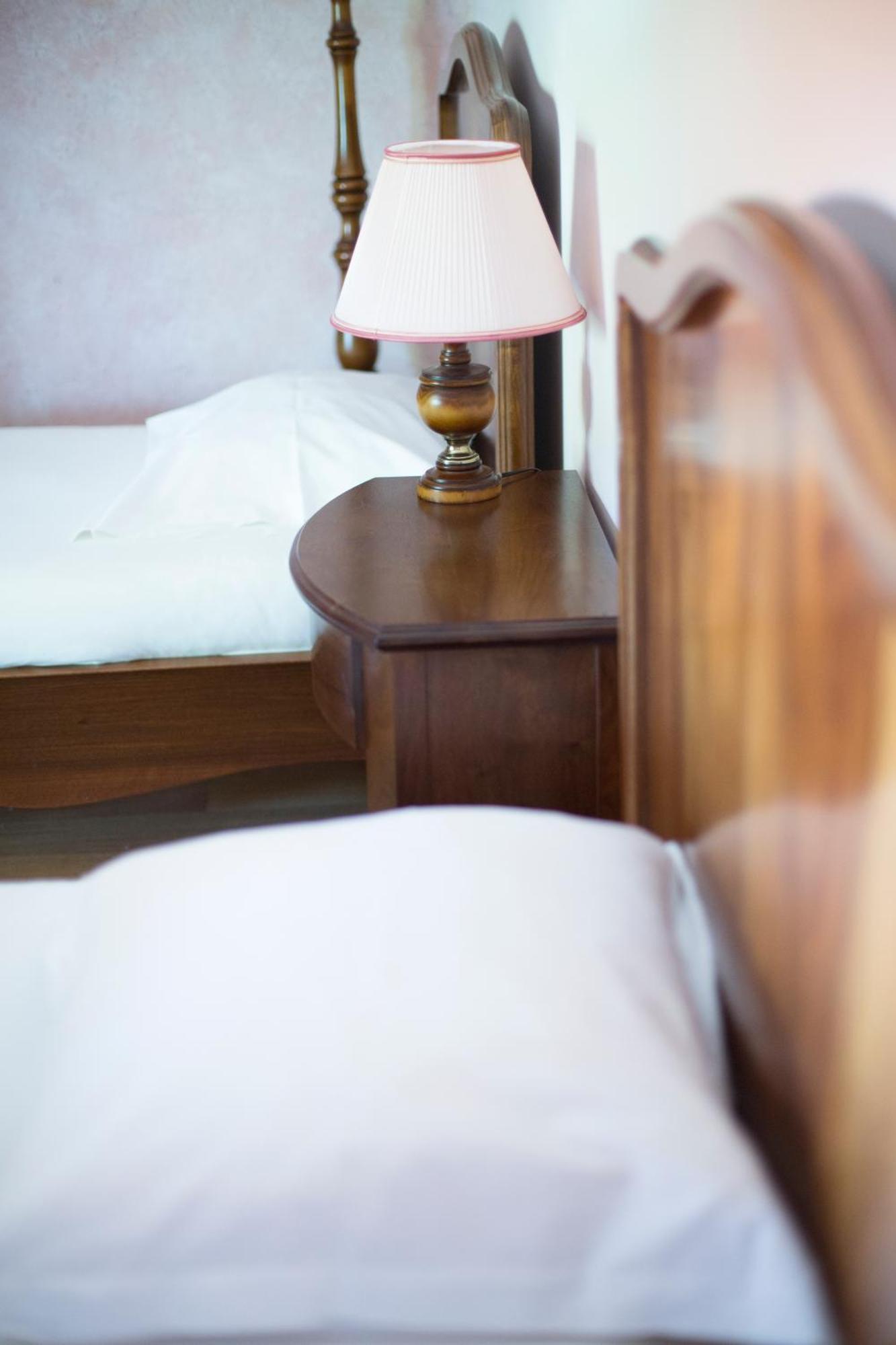 Le Bonheur Dans Le Pre Hotel Lucinges ภายนอก รูปภาพ